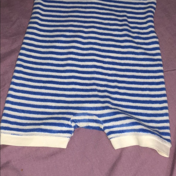 Gap Baby Onesie - Picture 4 of 5